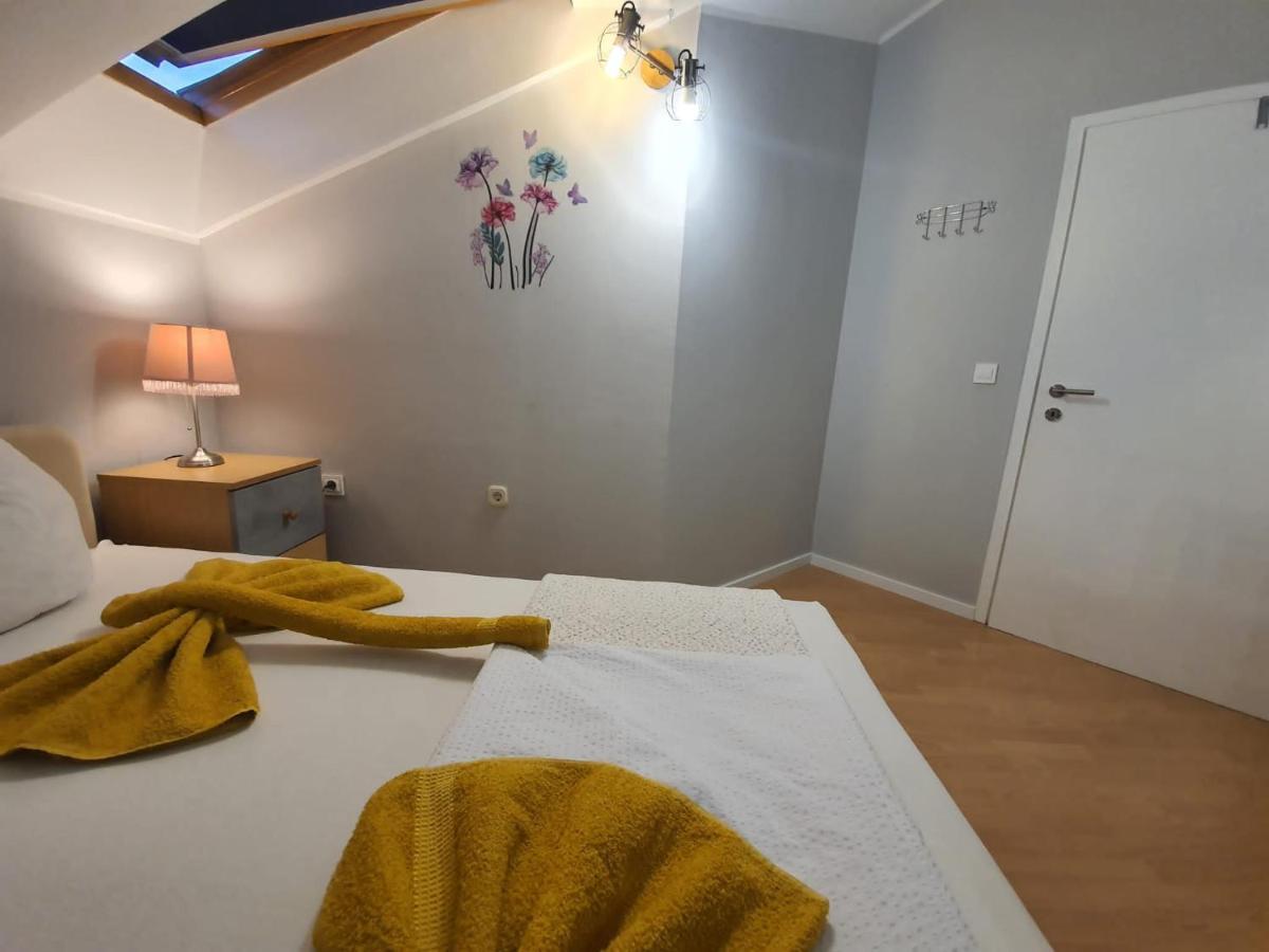 Apartment D Free Parking & Wifi, Walking Distance To Centrum Zadar Ngoại thất bức ảnh