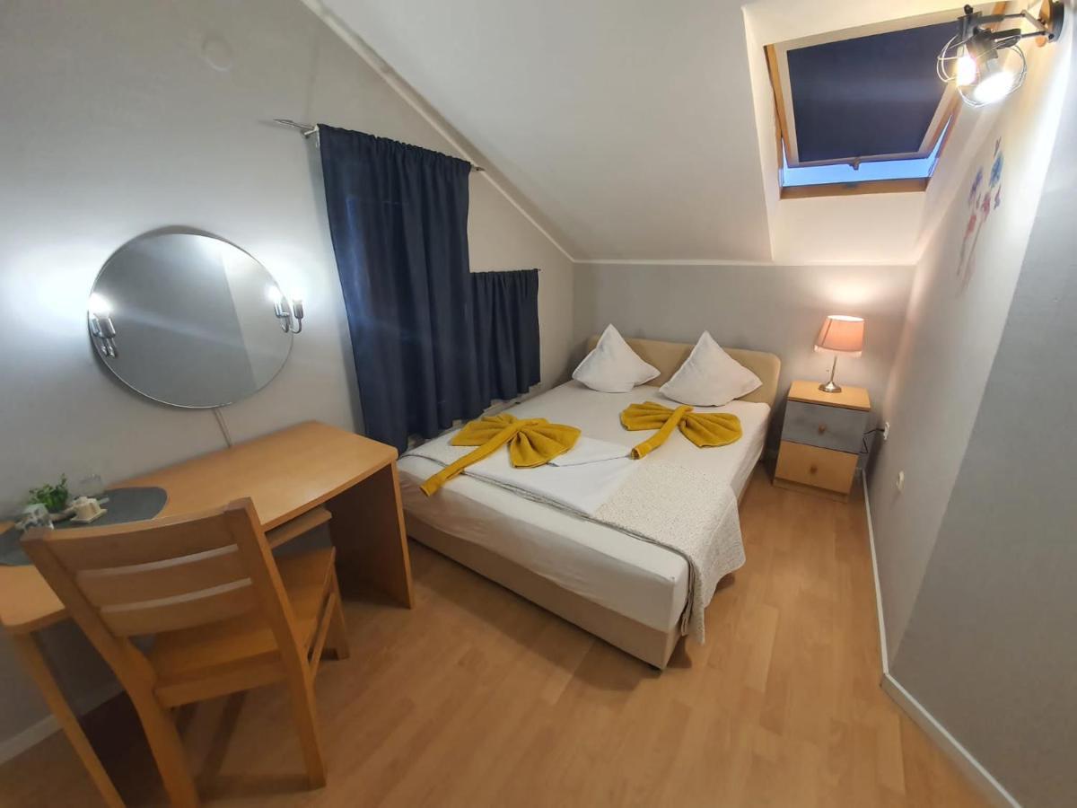 Apartment D Free Parking & Wifi, Walking Distance To Centrum Zadar Ngoại thất bức ảnh